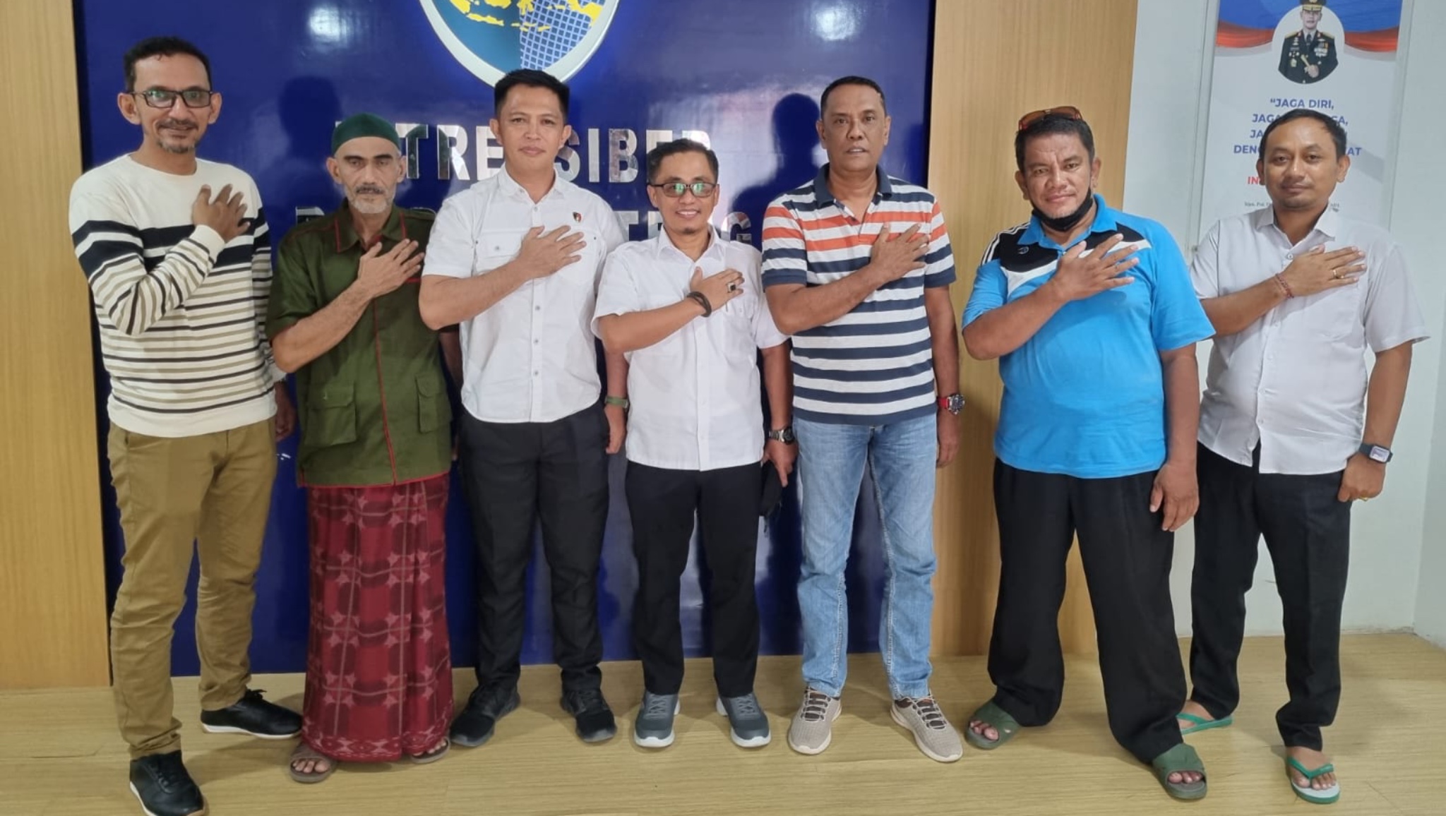 Aliansi Abna Peduli Guru Tua Menilai Polisi Mengulur-ulur Waktu Tangani Kasus Fuad Plered, Sebut Vonis Hukum Adat Tak Hapus Pidana