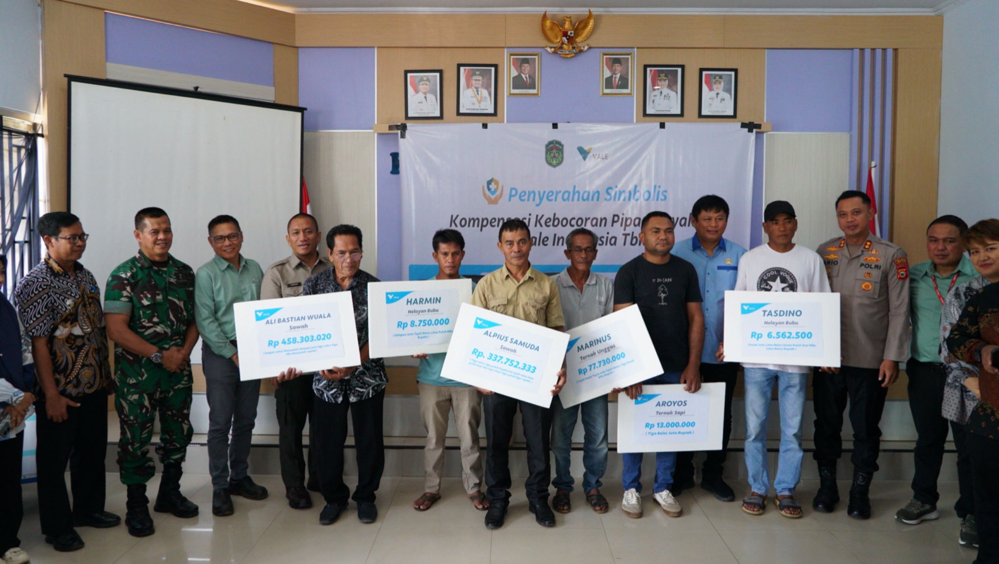 PT Vale dan Pemkab Luwu Timur Serahkan Kompensasi Awal untuk Warga Terdampak Kebocoran Pipa Minyak