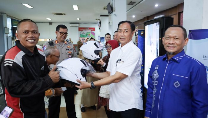 Dewan Komisaris Jasa Raharja Kunjungan Kerja ke Samsat Semarang, Pantau Kualitas Pelayanan