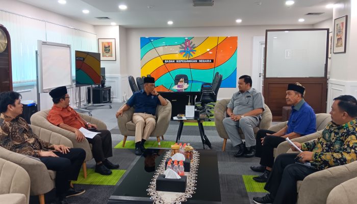 Ketua DPRD Palu Minta Pemkot Perbaiki Sistem Administrasi Kepegawaian Buntut Dugaan Honorer Siluman Lulus Seleksi PPPK: Ini Menyangkut 1.171 Orang