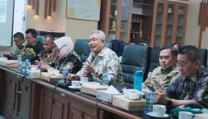 Pansus RPJMD DPRD Sulteng Lakukan Studi Komparasi ke DPRD Kalimantan Selatan