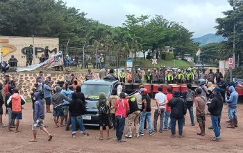 Demo Warga Lingkar Tambang Poboya Berakhir Blokade Akses Jalan PT CPM, Desak Penciutan Lahan untuk WPR