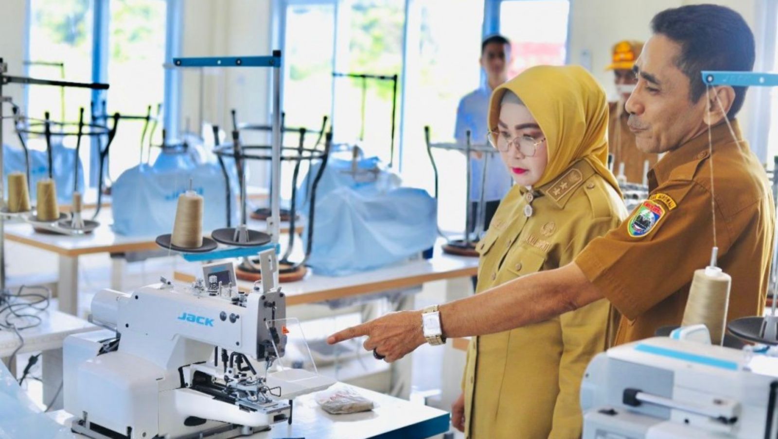 Pelatihan Menjahit 2025 Digelar, Wabup Morowali Iriane Iliyas Motivasi Peserta Manfaatkan Fasilitas dan Mesin Modern