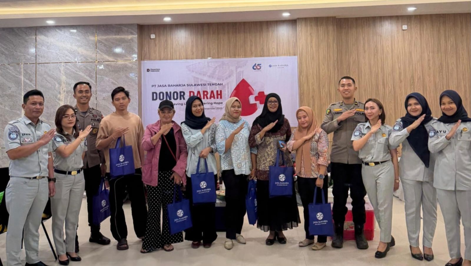 Peringati HUT Ke-65, Jasa Raharja Sulteng Gelar Donor Darah dan Bakti Sosial