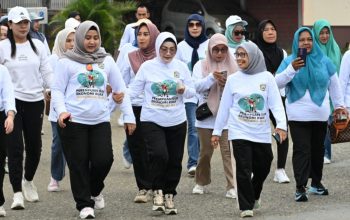 Peringati Hari Ibu ke-97, Wabup Morowali Iriane Iliyas Lepas Peserta Jalan Santai