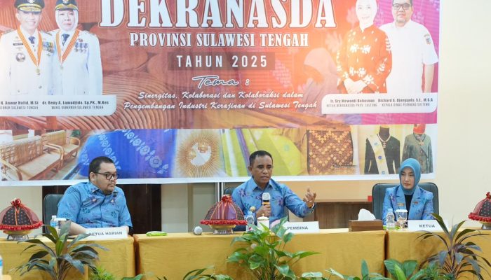 Gubernur Sulteng Anwar Hafid Sebut Dekranasda Sulteng Perlu Bertransformasi agar Kerajinan Mampu Memberi Dampak Nyata bagi Ekonomi