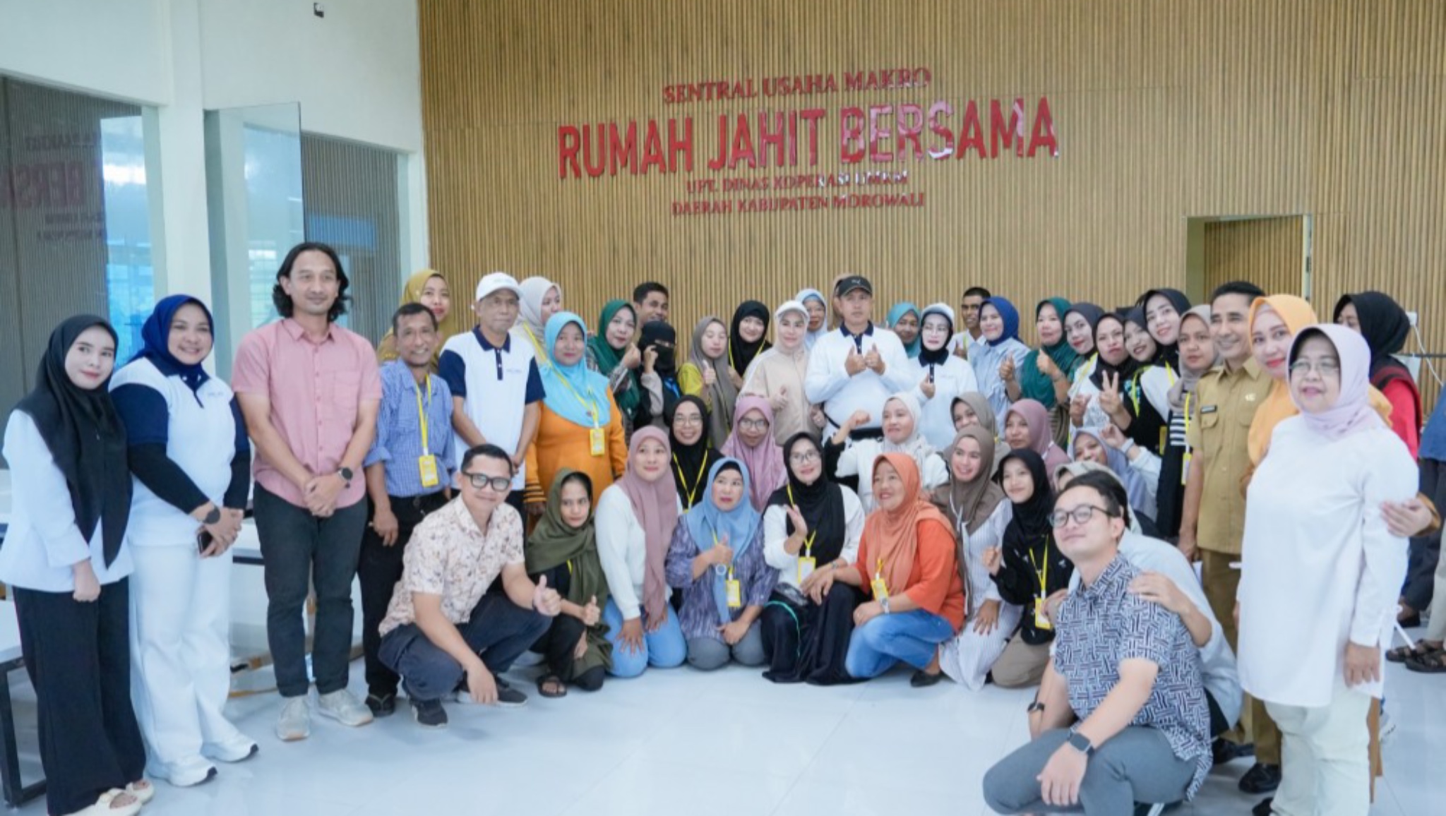 Bupati Iksan dan Wabup Iriane Iliyas Tinjau Aktivitas Produksi di Rumah Jahit Bersama Morowali