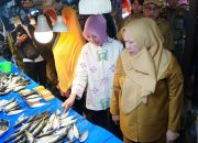 Wakil Gubernur Sulteng Sidak Pasar Tradisional Jelang Nataru 2026, Harga Cabai Rawit dan Bawang Merah Merangkak Naik