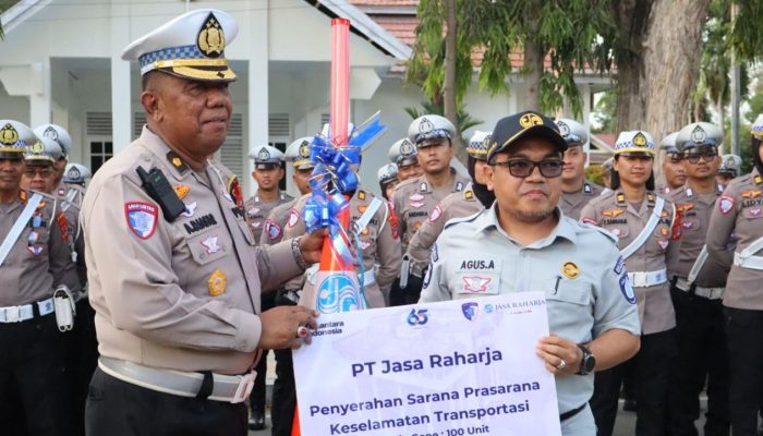Dukung PAM Nataru 2025–2026, Jasa Raharja Sulteng Salurkan Alat Keselamatan Transportasi