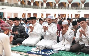 Subuh Berkah di Masjid Raya Baitul Khairaat, Anwar Hafid: Pembangunan Sulteng Berbasis Spiritual dan Kebersamaan