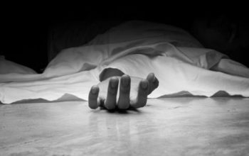 Seorang Mahasiswa di Palu Ditemukan Meninggal Bersimbah Darah di Kamar Kos, Awalnya Cekcok dengan Kekasih