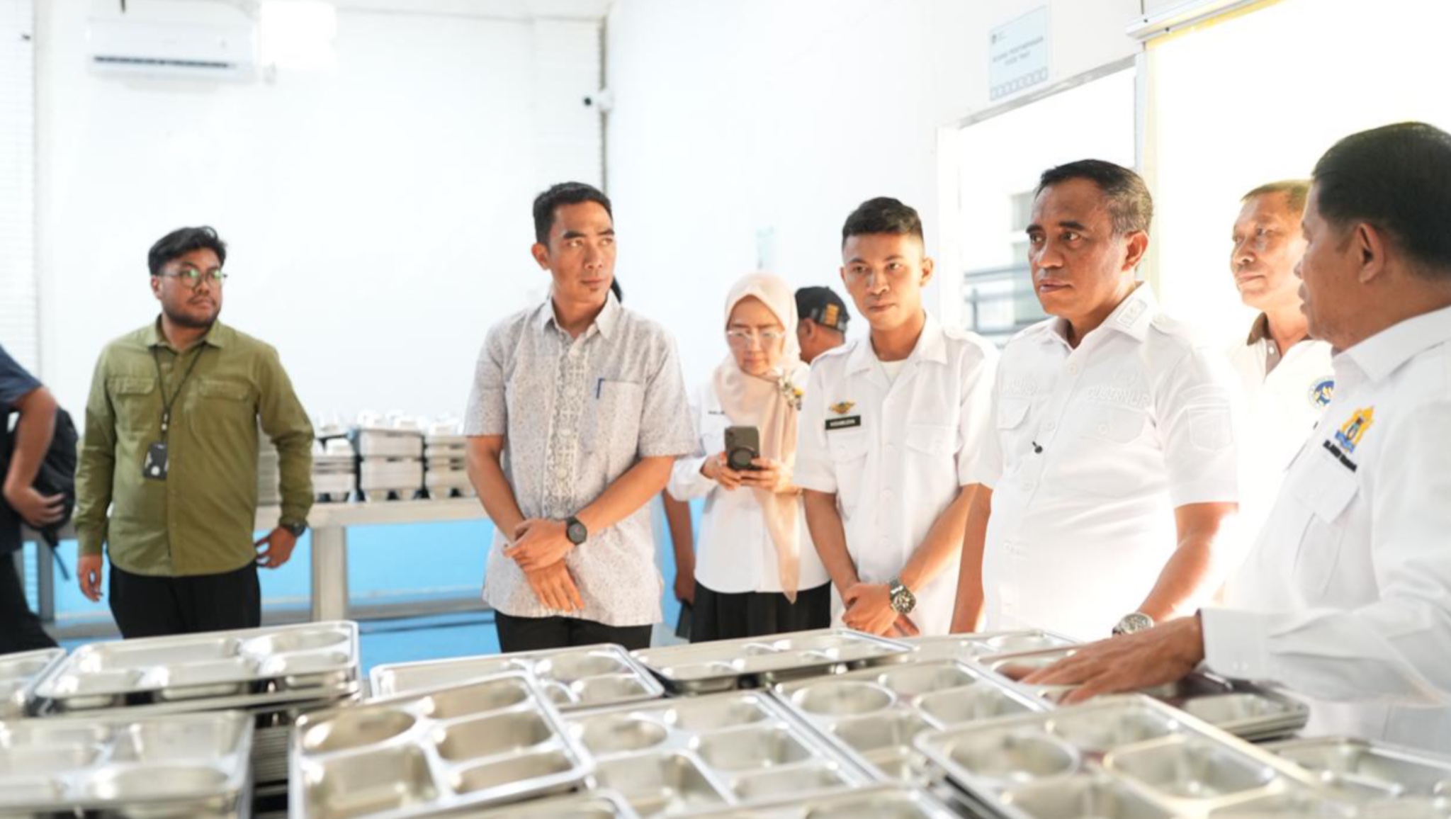 Resmikan Dapur SPPG di Parimo, Anwar Hafid Minta Manfaatkan Pangan Lokal