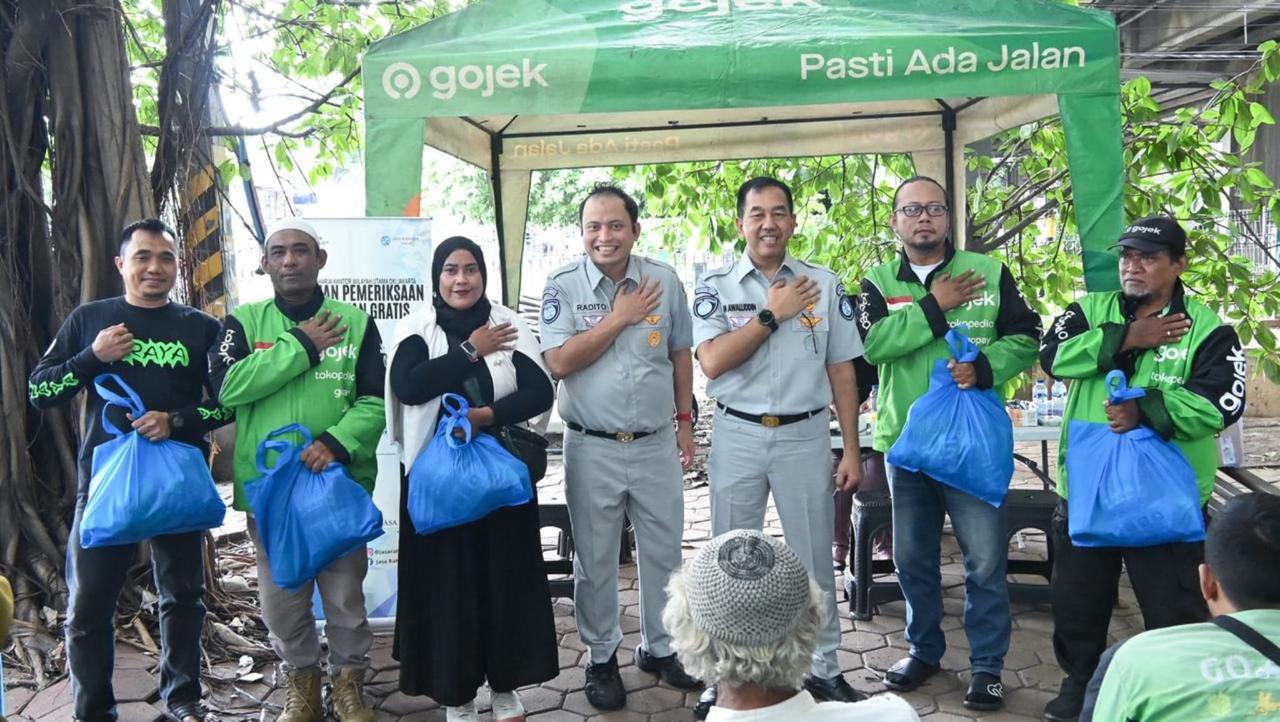 Dirut JR Awaluddin Sambangi Basecamp Ojol Rawa Buaya, Perkuat Budaya Keselamatan