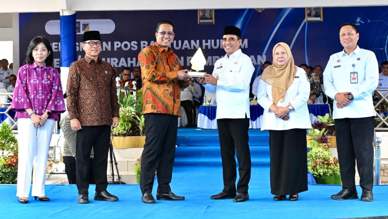 2.017 Desa dan Kelurahan di Sulteng Miliki Posbankum, Anwar Hafid Sebut Wujud Kehadiran Negara untuk Masyarakat