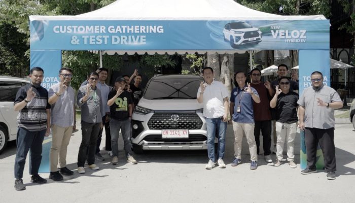 Hadirkan New Veloz Hybrid EV di Kota Palu, Kalla Toyota Gelar Test Drive dan Customer Gathering