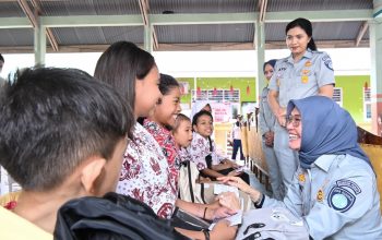 Jasa Raharja Salurkan 2.000 Paket Sekolah di Gorontalo pada Peringatan Satu Tahun Danantara Indonesia