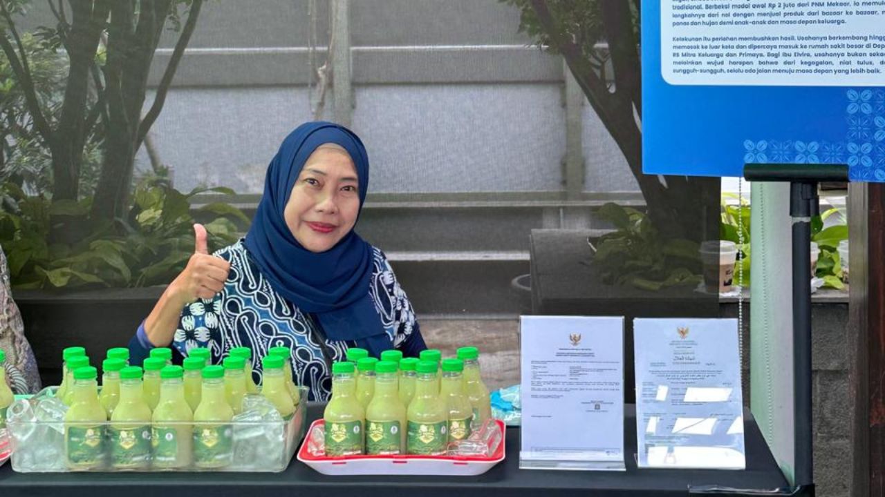 Dari Jus Kedondong ke Pasar Perkantoran, Elvira Bangkit Lewat Dukungan Ultra Mikro