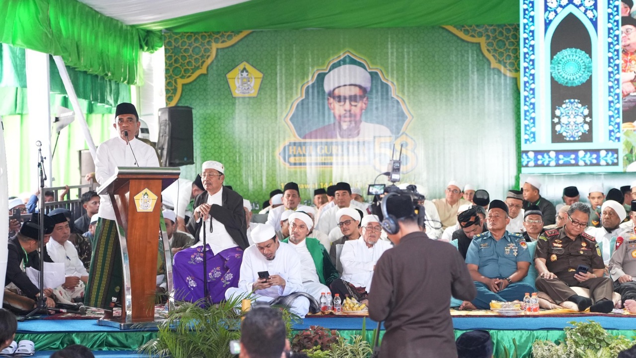 Gubernur Sulteng Anwar Hafid Ajak Abnaul Khairaat Lanjutkan Perjuangan Guru Tua