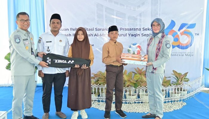 Jasa Raharja Rehab Fasilitas Sekolah di NTB, Dorong Kualitas Pendidikan