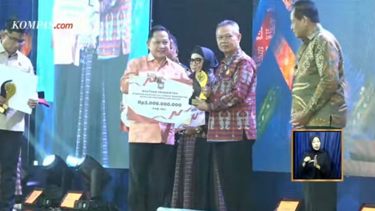 Pemkab Sigi Raih Peringkat Pertama Kategori Pengendalian Inflasi pada Ajang Pemerintah Daerah Berprestasi 2026 Regional Sulawesi