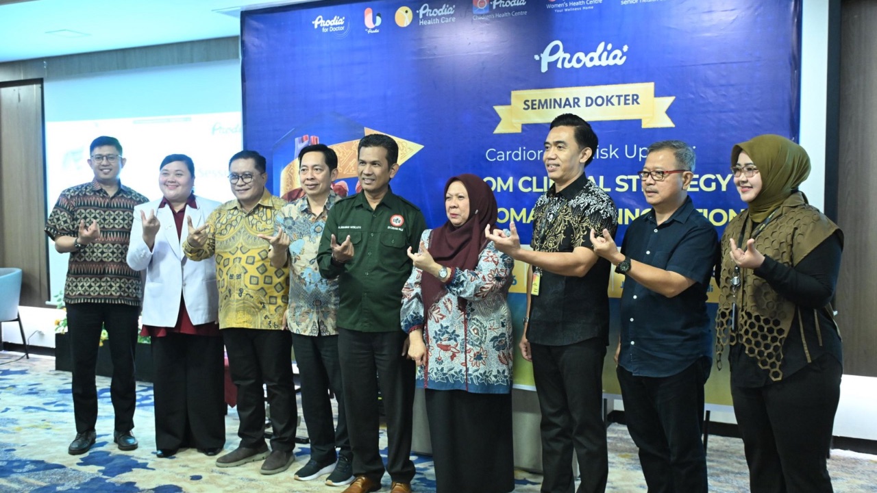 Wagub Sulteng Minta Dokter Muda Kejar Spesialis dan Magister Agar Tak Ketinggalan Zaman