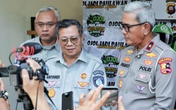 Jasa Raharja Dukung Program Polantas Menyapa, Ojol Diajak Tertib Berlalu Lintas
