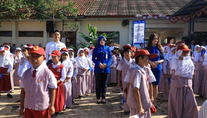 Hardiknas 2026, BRI Peduli Salurkan Bantuan Pendidikan dan Kelas Inspiratif untuk Siswa SDN 104 Langensari Bandung