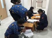 Kejati Sulteng Geledah Kantor KSOP Teluk Palu dan Rumah Eks Kepala Bapenda Donggala soal Korupsi Pertambangan, Sita Ponsel-Dokumen SPB