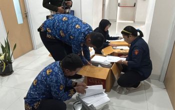 Kejati Sulteng Geledah Kantor KSOP Teluk Palu dan Rumah Eks Kepala Bapenda Donggala soal Korupsi Pertambangan, Sita Ponsel-Dokumen SPB