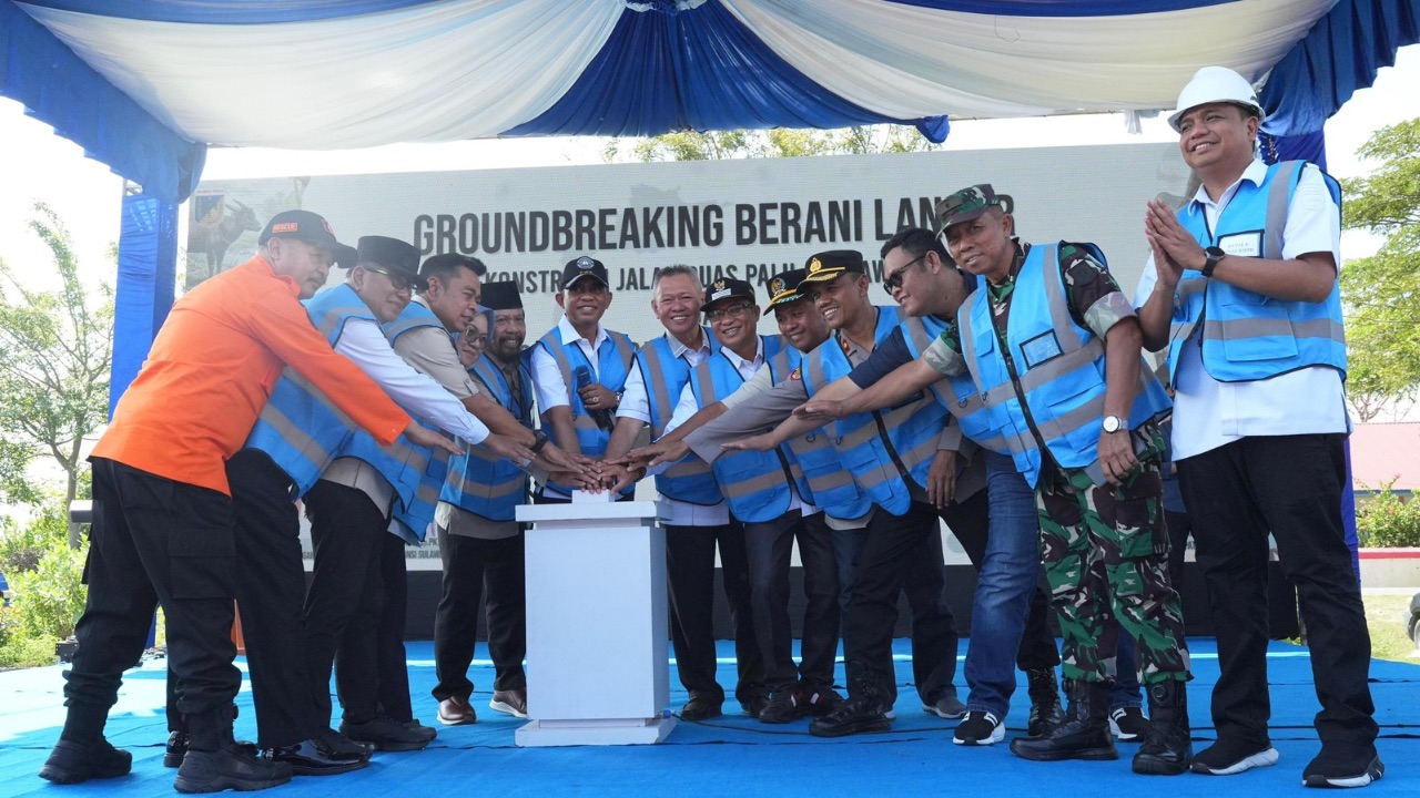 24 Paket Proyek Jalan dan Jembatan Rp604,8 Miliar Mulai Dikerjakan, Anwar Hafid Ajak Masyarakat Ikut Mengawasi
