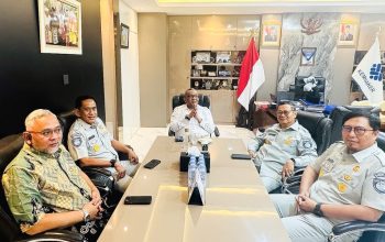 Jasa Raharja dan Kemnaker Bahas Sinergi Keselamatan Pekerja di Jalan Raya