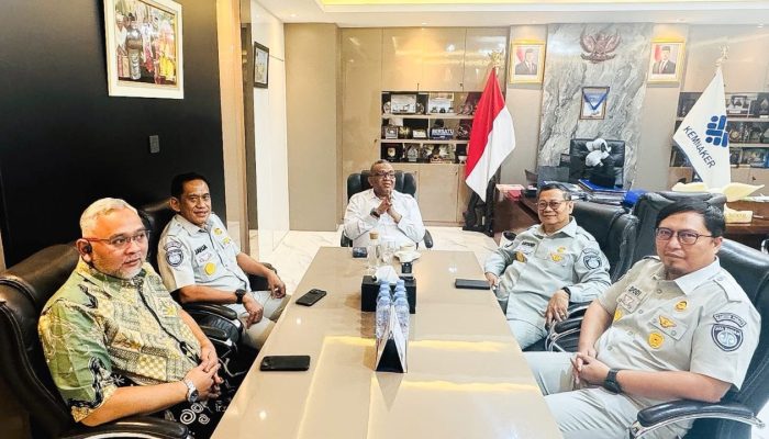 Jasa Raharja dan Kemnaker Bahas Sinergi Keselamatan Pekerja di Jalan Raya