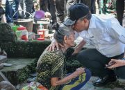 Anwar Hafid Tinjau Lima Desa Terdampak Gempa di Sigi, Salurkan Tenda dan Air Bersih