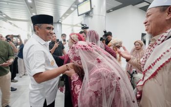 Anwar Hafid Sambut Kepulangan Jamaah Haji Sulteng, Ingatkan Jaga Kesehatan