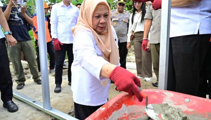 BNPB dan Pemprov Sulteng Bangun 50 Huntara di Sigi, Wagub Sulteng Pimpin Peletakan Batu Pertama