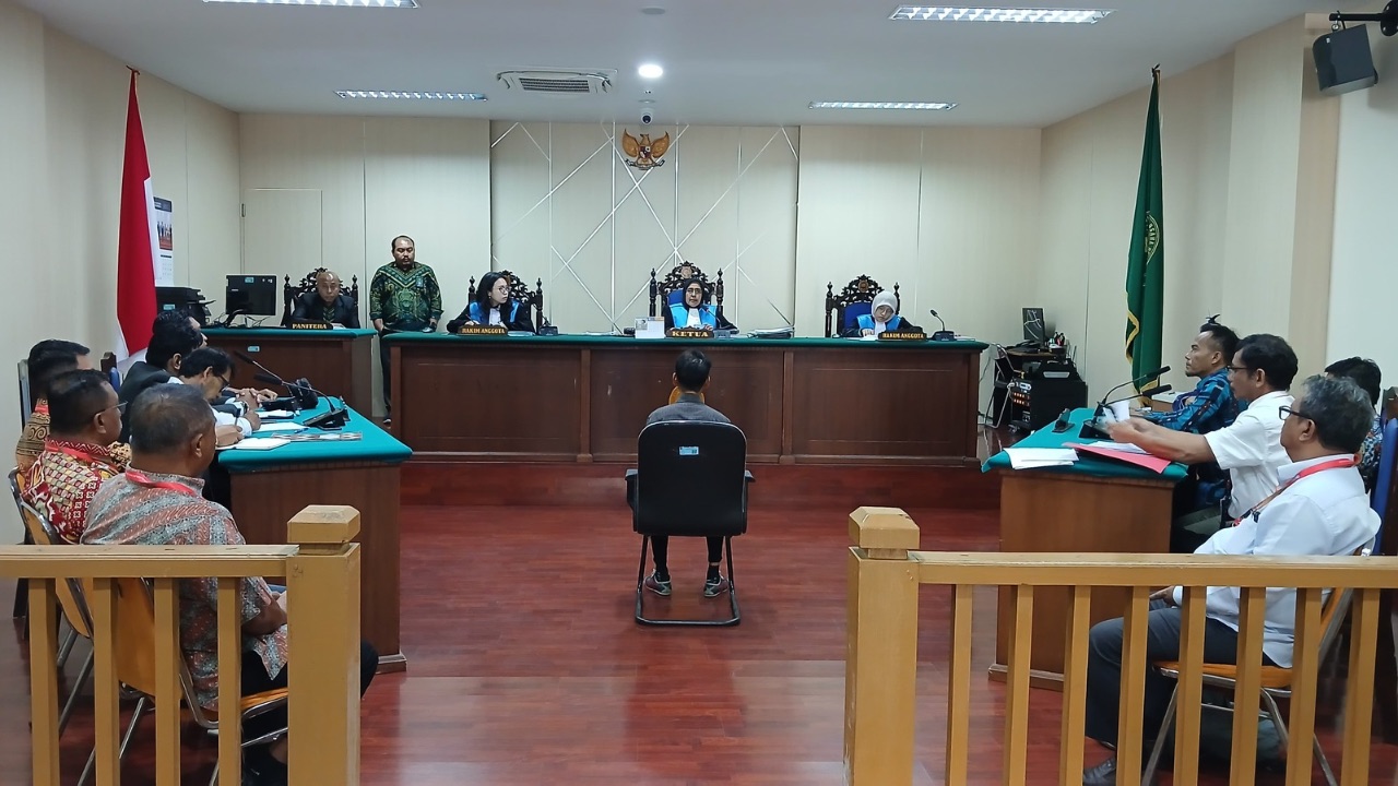 Sidang Gugatan Seleksi Komisi Informasi Sulteng di PTUN Palu, Saksi Penggugat Sebut Syarat Non Parpol Bersifat Mutlak
