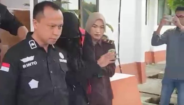 Kejari Donggala Tetapkan Dua Orang Tersangka Kasus Dugaan Korupsi PDAM Uwe Lino
