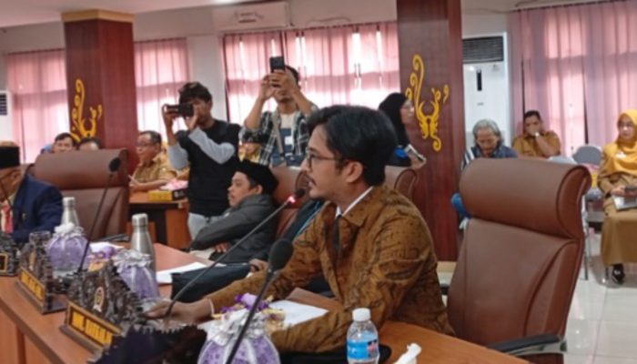 Haekal Ishak Kritik Prioritas Anggaran Pemkot Palu, Soroti Drainase Rusak dan Ketidakhadiran Wali Kota