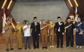 Hadianto Rasyid Lantik Dirut dan Dewan Pengawas Perumda Kota Palu, Ingatkan Soal Kolaborasi