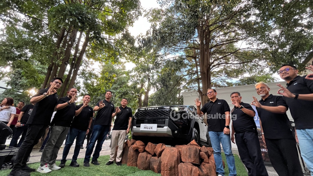 Toyota Kenalkan Generasi Terbaru Hilux Penuhi Kebutuhan Masyarakat Sulawesi Tengah, Mesin Lebih Bertenaga dan Fitur Makin Lengkap