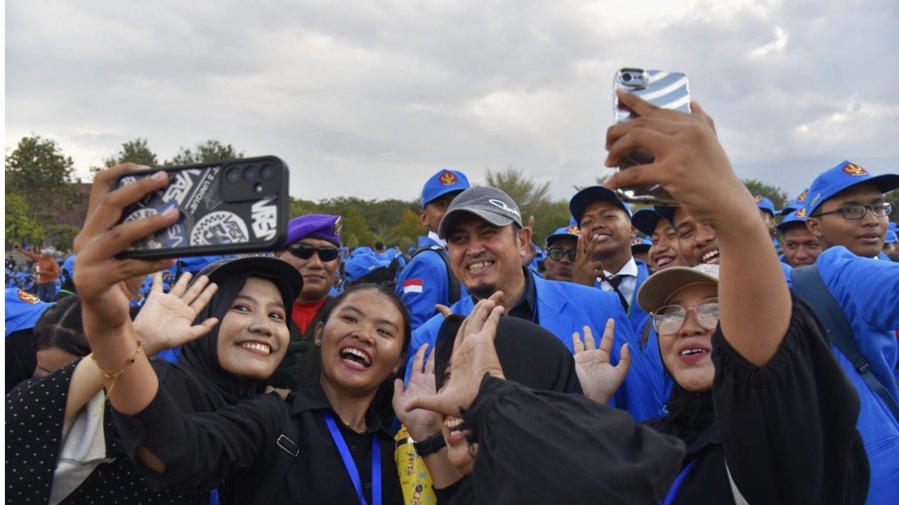 Rektor Untad Prof Amar Wajibkan Mahasiswa Baru Tanam dan Rawat Pohon Sampai Selesai Masa Studi