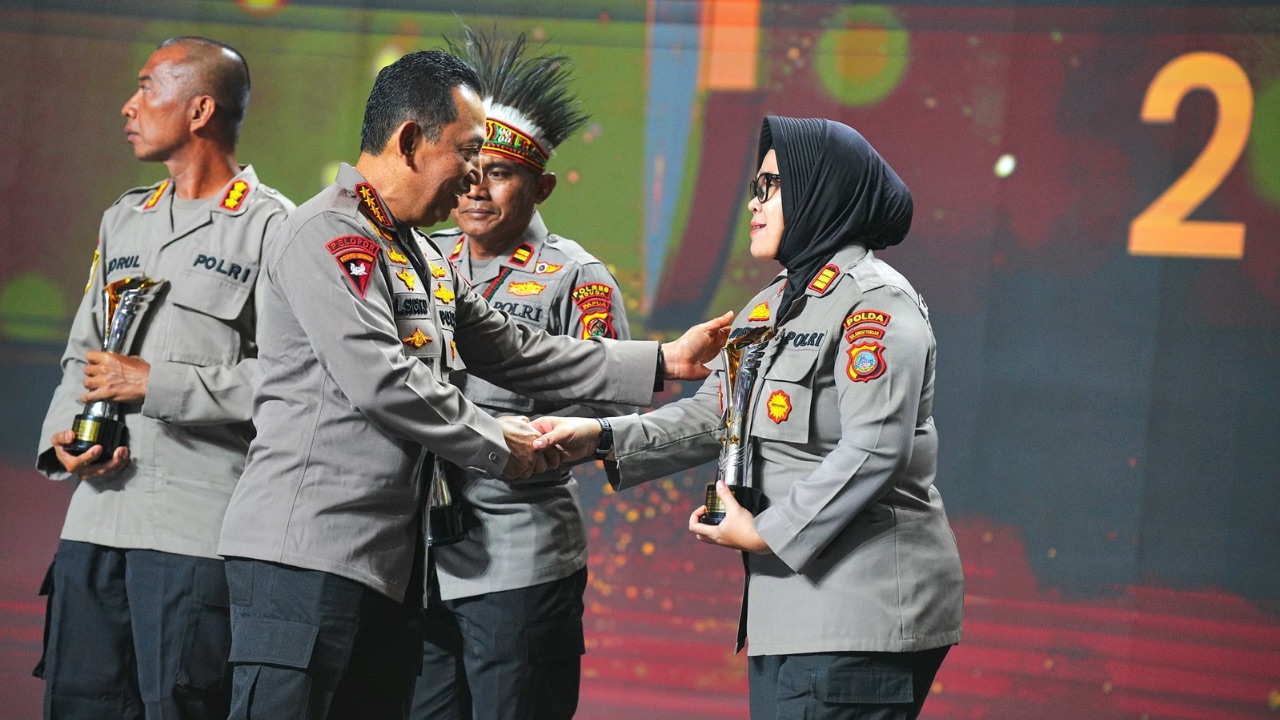 Hoegeng Awards 2026, AKP Siti Elminawati Dinobatkan sebagai Polisi Pelindung Perempuan dan Anak
