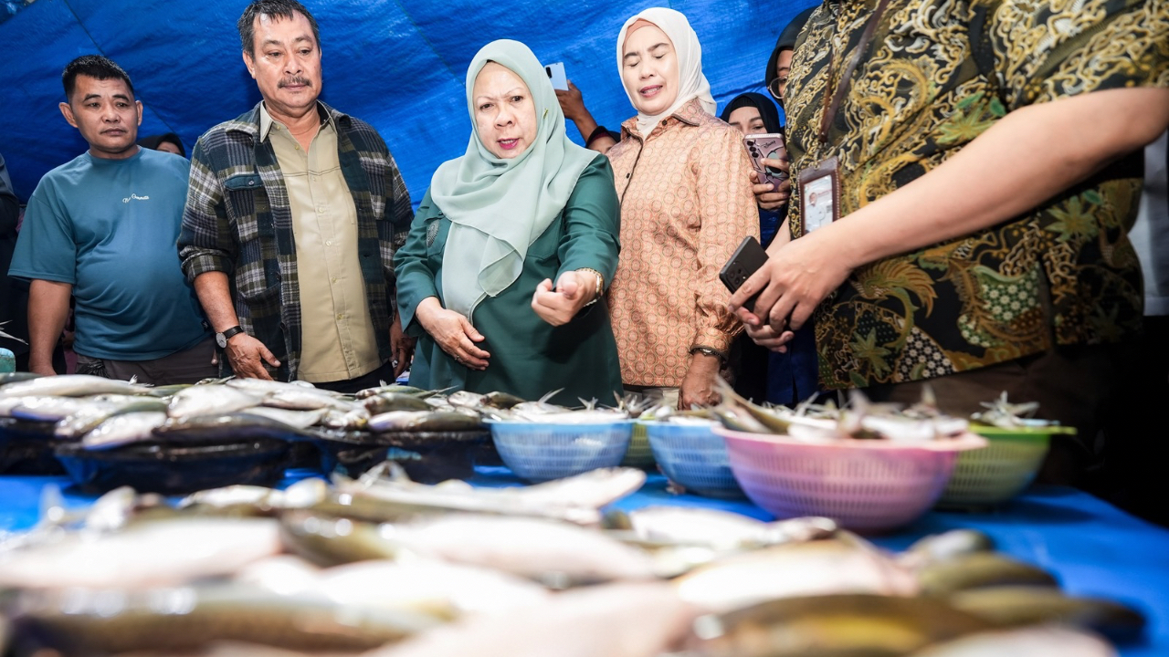Cegah Inflasi, Wagub Sulteng dan Bupati Tolitoli Sidak Pasar Susumbolan