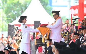 Gubernur Sulteng Anwar Hafid Pimpin Upacara HUT ke-81 Republik Indonesia di Palu