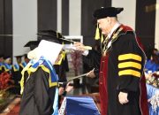 Wisuda 1.300 Lulusan, Untad Dorong Alumni Berikan Dampak Positif bagi Masyarakat