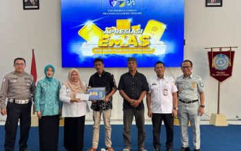 Jasa Raharja Beri Hadiah Emas kepada Warga Taat Pajak di Sulawesi Tengah