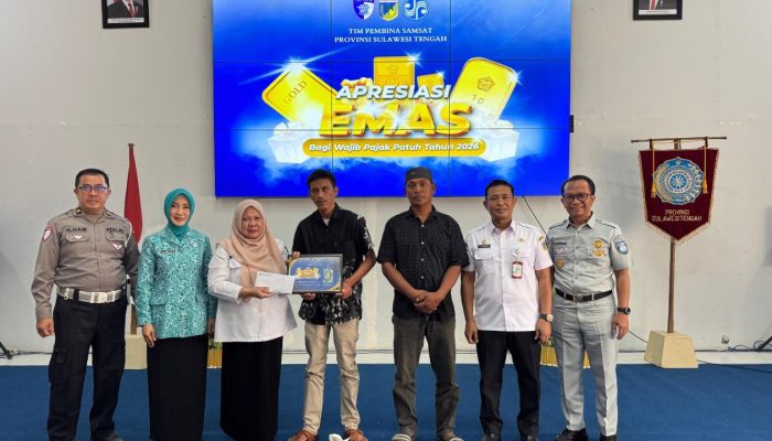 Jasa Raharja Beri Hadiah Emas kepada Warga Taat Pajak di Sulawesi Tengah