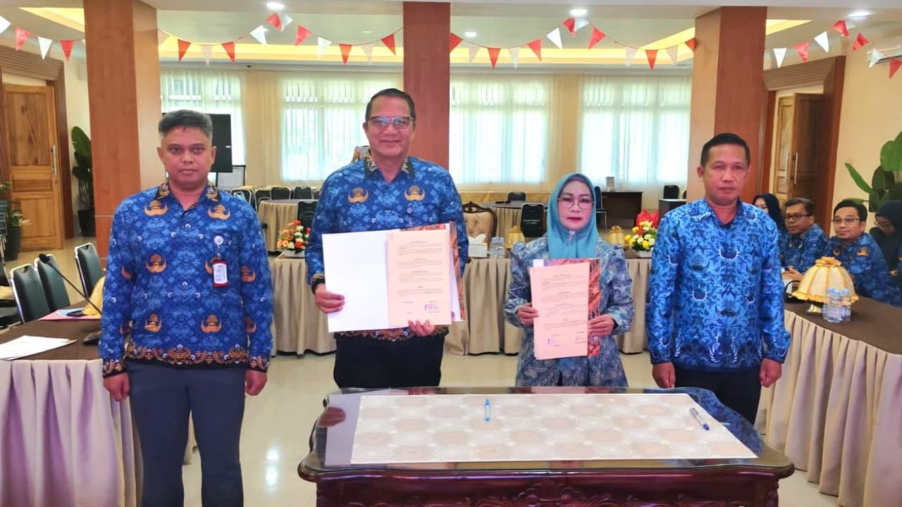 Pemkab Morowali dan BPS Teken MoU Perkuat Data Kemiskinan