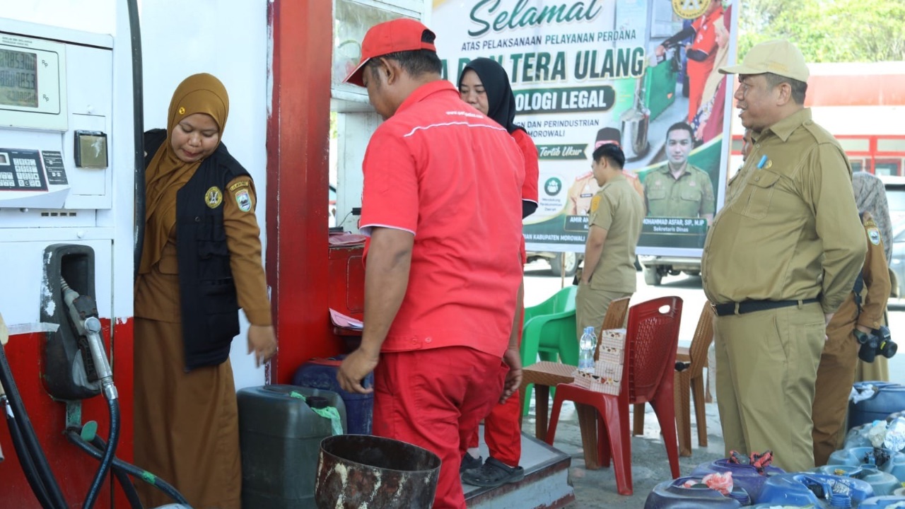 Pastikan Sesuai Standar, Disperindag Morowali Tera Ulang Alat Ukur SPBU Bahomohoni