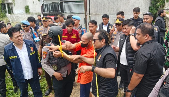 Rekonstruksi Kasus Pembunuhan Satu Keluarga di Kota Palu, Pelaku Peragakan 34 Adegan